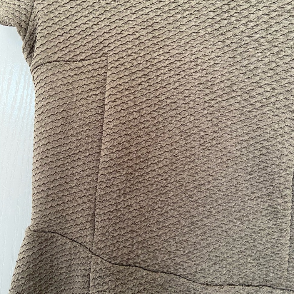 H&M OLIVE GREEN DRESS - Picture 2 of 4